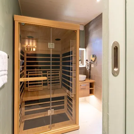 Rooftop Retreat With Sauna Holiday home Antoing